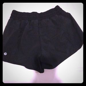 Lululemon shorts size 4